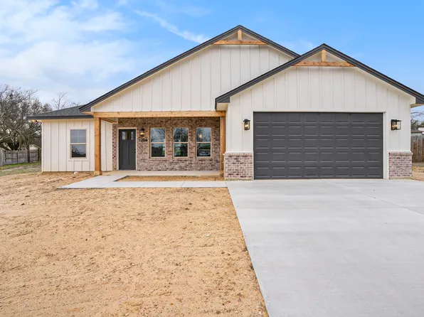 1206 Linda Ln, Cleburne, TX 76033