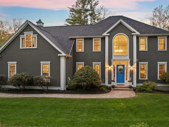 4 Fieldstone Ct, Grafton, MA 01519