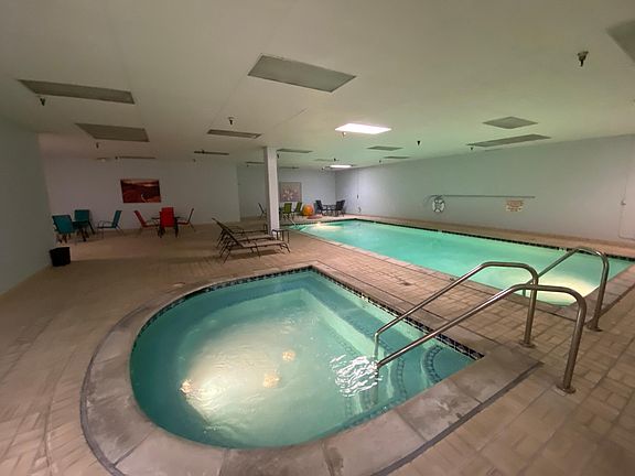 3rd image of 11628 Montana Ave #401