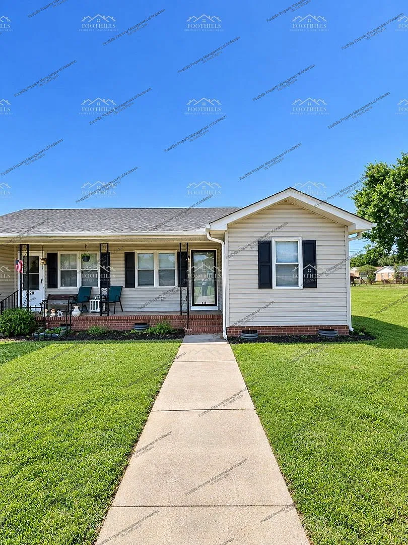 2 bed, 1.0 bath, 767 sqft, $875 — Photo 1