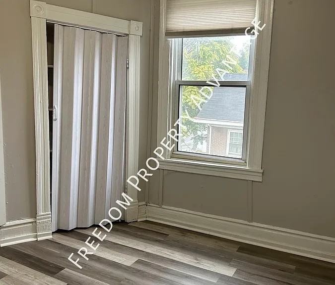 905 Cherokee St — Photo 18
