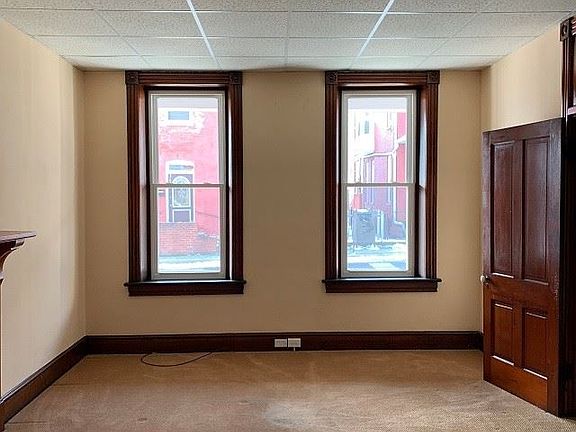3rd image of 70 East Ave