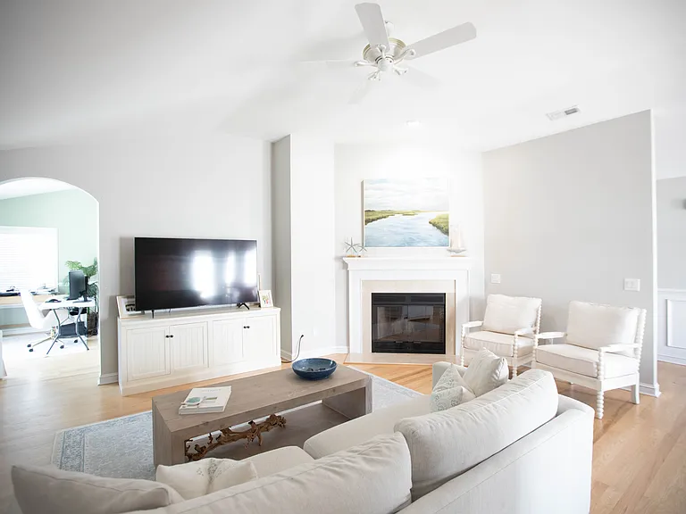 1205 Clipper Ln — Photo 30