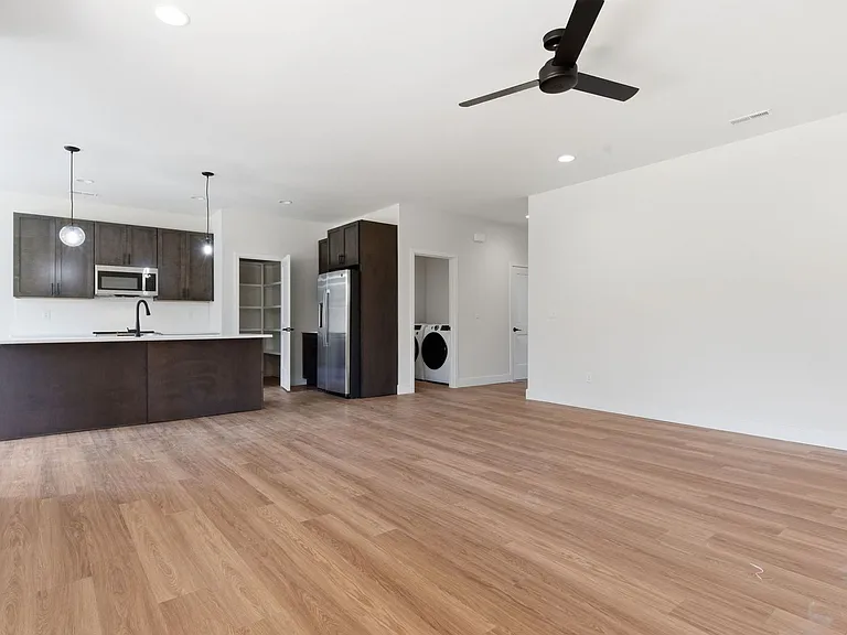 4423 S Reed Ave — Photo 5