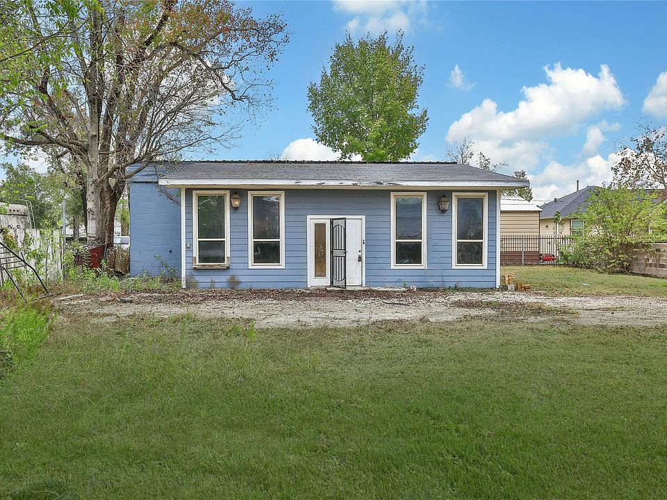 1st image of 11005 Gloria Drive