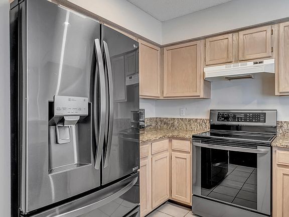 5th image of 3337 Mandarin Glen Dr