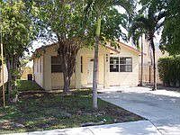 1st image of 409 Avenida Hermosa