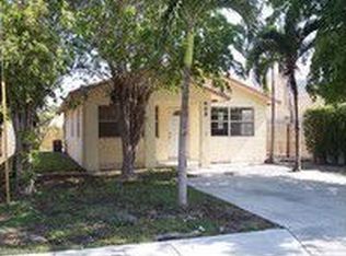 409 Avenida Hermosa, West Palm Beach, FL 33405