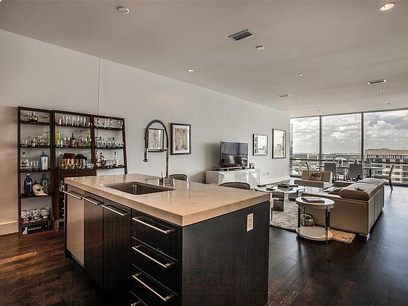 3rd image of 2200 Victory Ave APT 2201