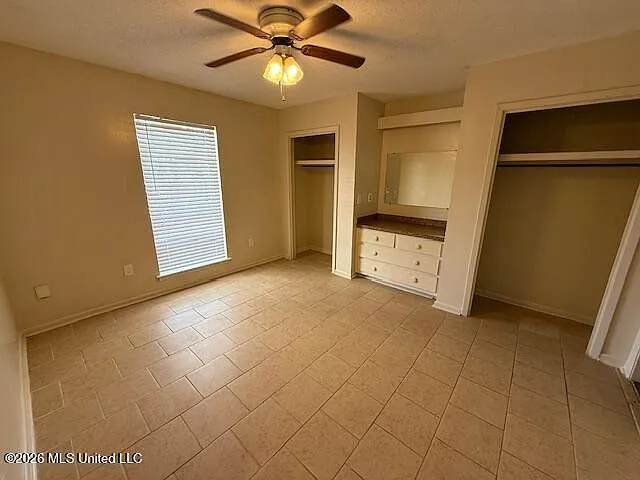 1 bed, 1.0 bath, 700 sqft, $700 — Photo 4