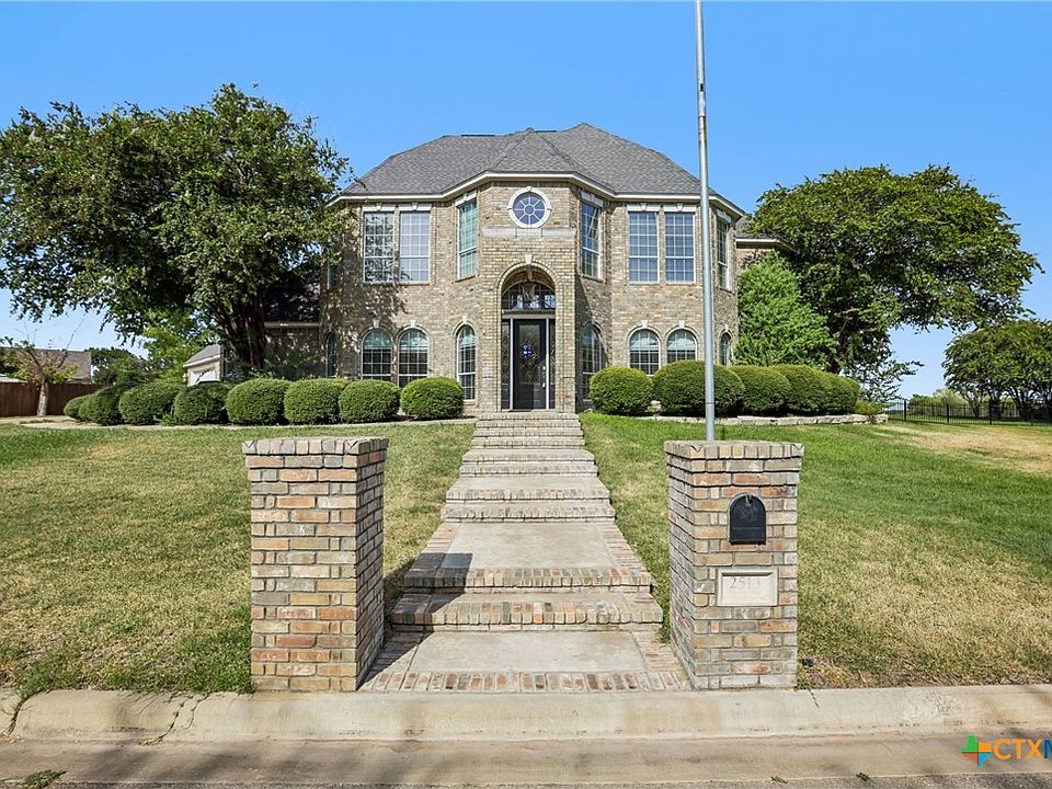 1st image of 2513 Hester Way