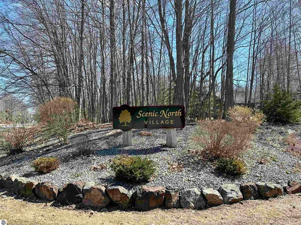 0 Nuthatch Dr, Thompsonville, MI 49683