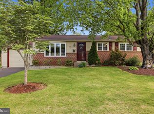 801 Valley Rd, Warminster, PA 18974