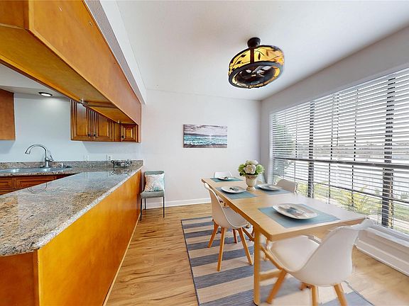 5th image of 10429 Schaper Rd