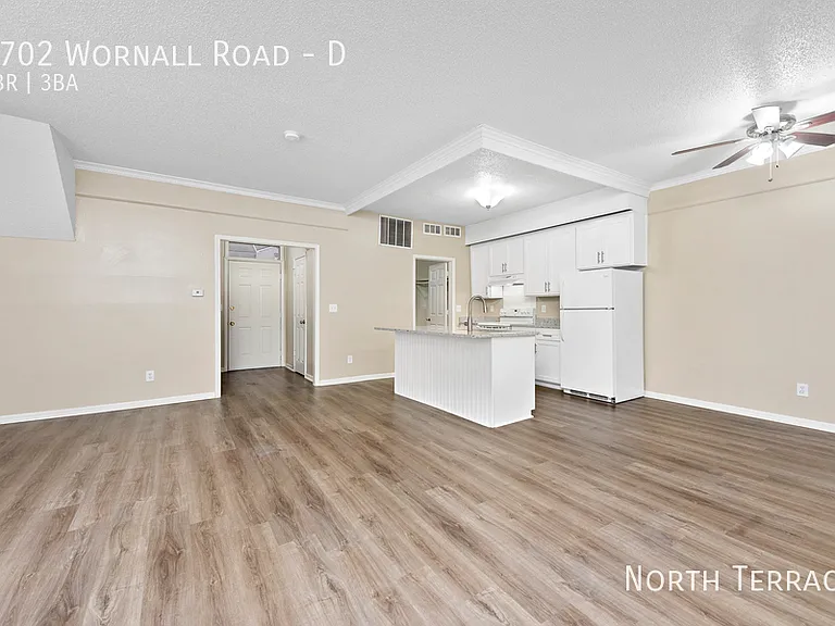 9702 Wornall Rd #D — Photo 6