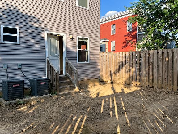 4th image of 1204 S 46th St #1R