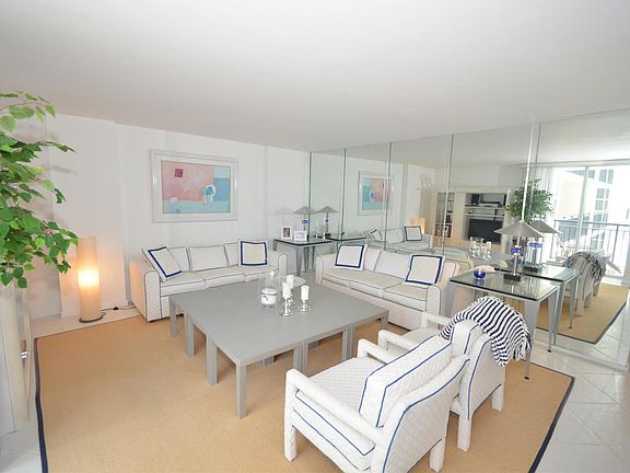 Home For Sale In Whitehall