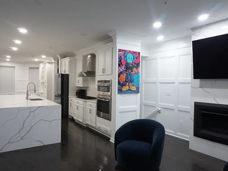 Kitchen/ Living Room