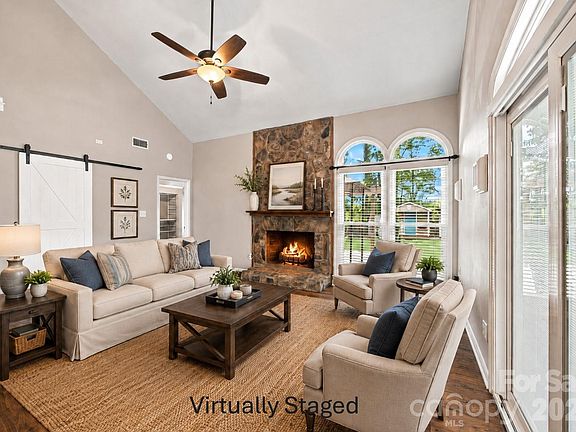 5th image of 7134 Forest Hills Dr