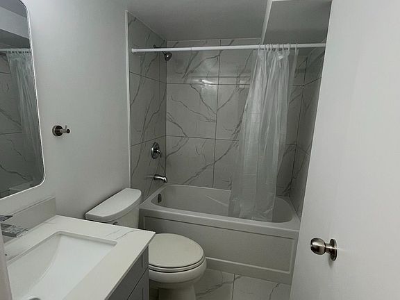 5th image of 54 Tiffany Cres