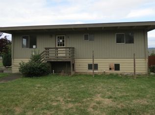 2775 Nightfall Ln, Clinton, WA 98236