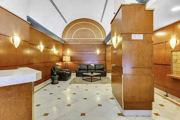 Rented by Anchor Associates | media 12