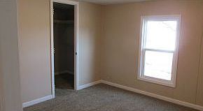 5th image of 425 Margaret St
