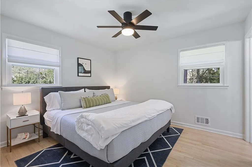 4 bed, 3.0 bath, 1755 sqft, $5,500 — Photo 4