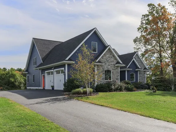 12 Stage Road, Hampstead, NH 03841