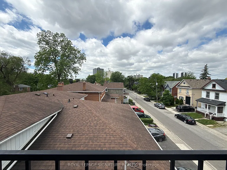 81 Coulter Ave — Photo 9