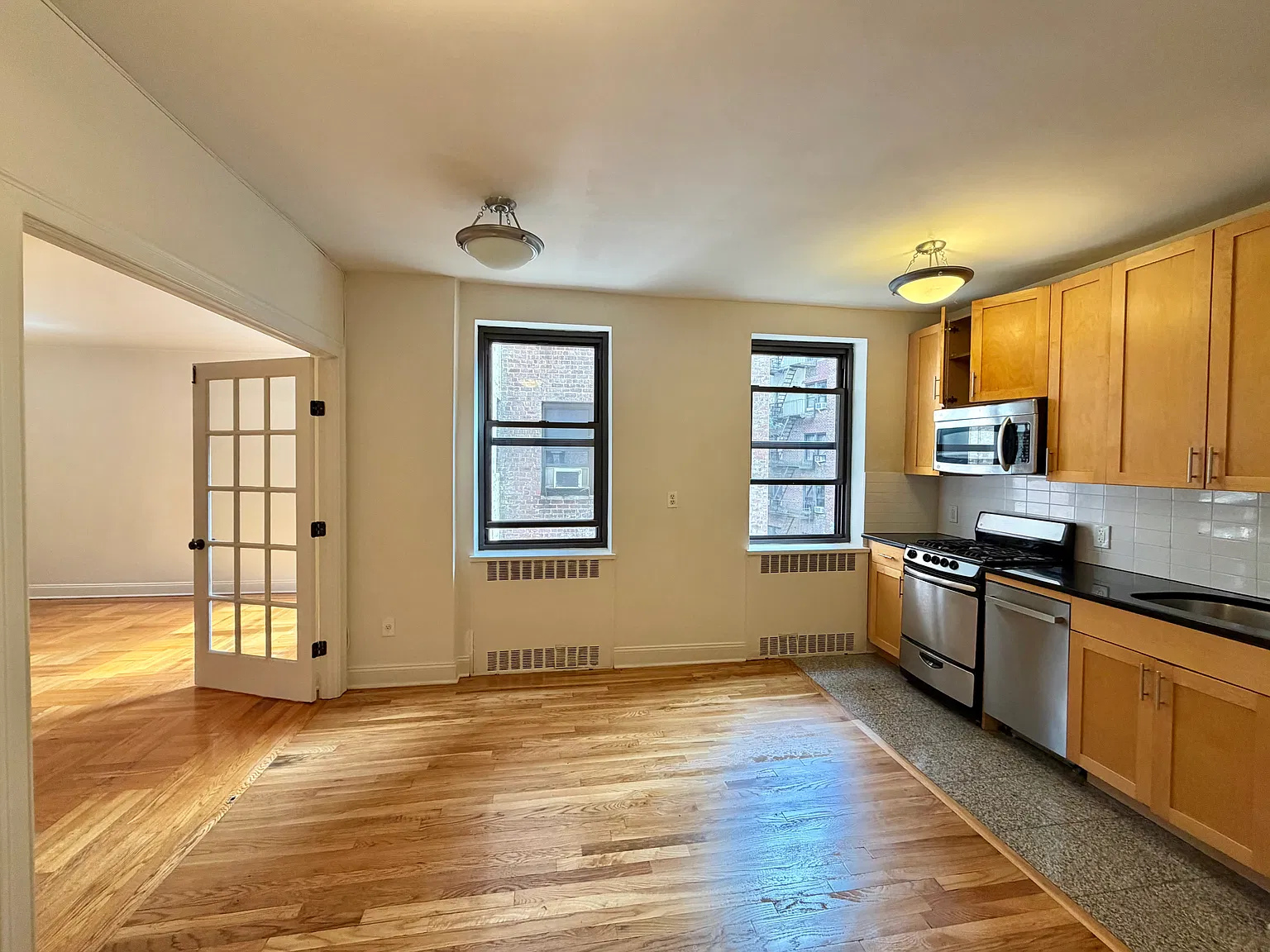 700 Fort Washington Avenue — Photo 2