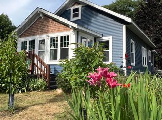 160 N 3rd Ave, Fruitport, MI 49415