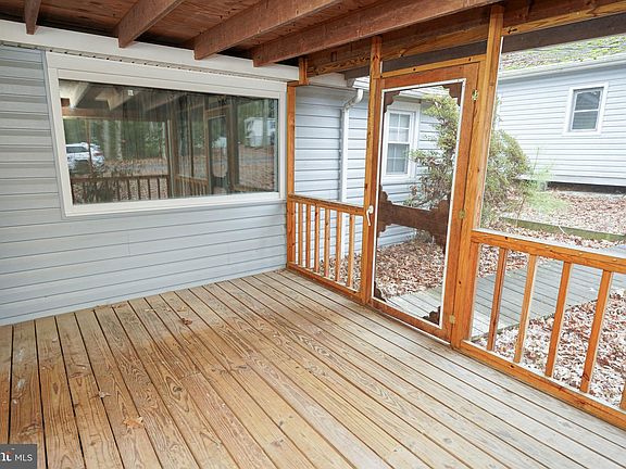 5th image of 22997 Cypress Dr