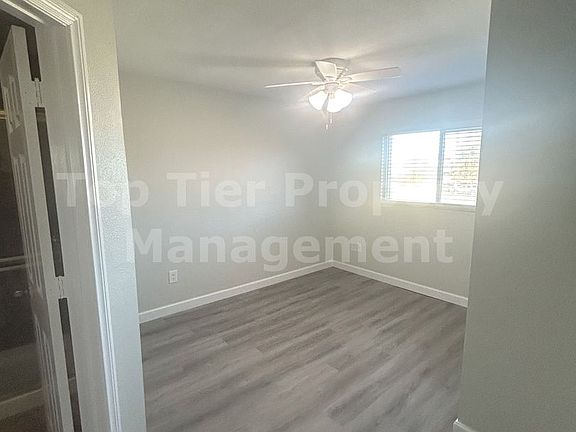 5th image of 908 Sunshine Ave #17