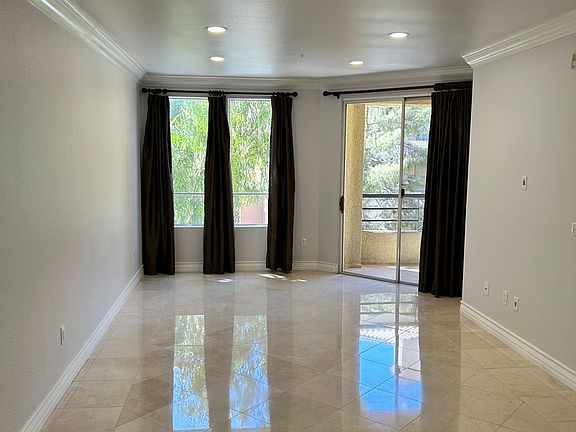 3rd image of 270 E Flamingo Rd Unit 205
