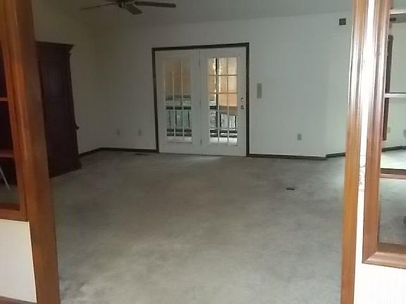 5th image of 35 Scott Creek Dr