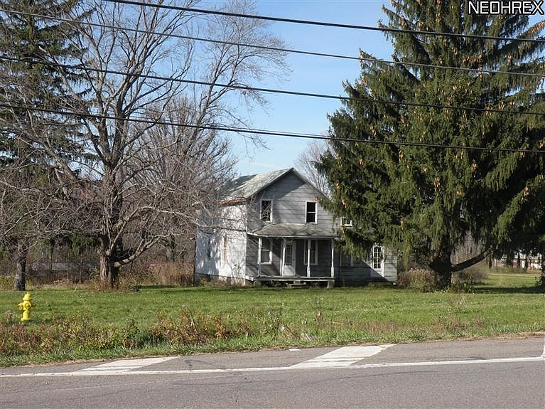 2nd image of 2172 N Main St