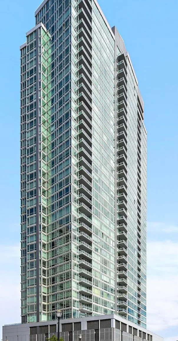 Crystal Point — Photo 1