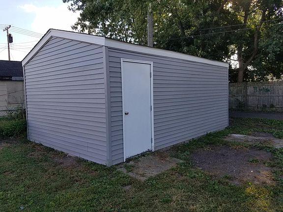 3rd image of 521 Burdette St