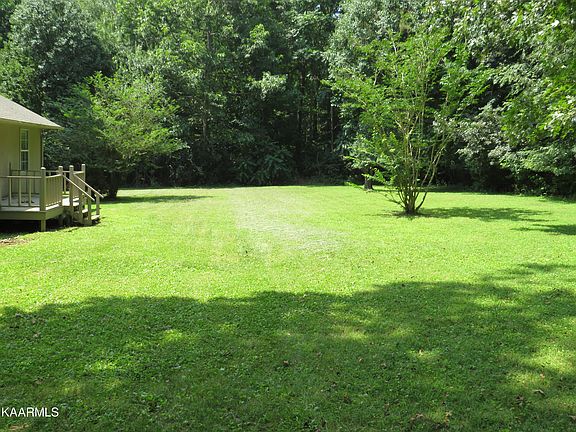 4th image of 553 Highland Dr