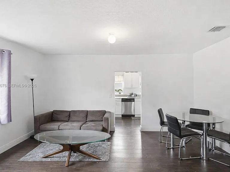 3645 SW 25th Ter — Photo 9