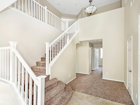 3rd image of 36519 Palomino Ct