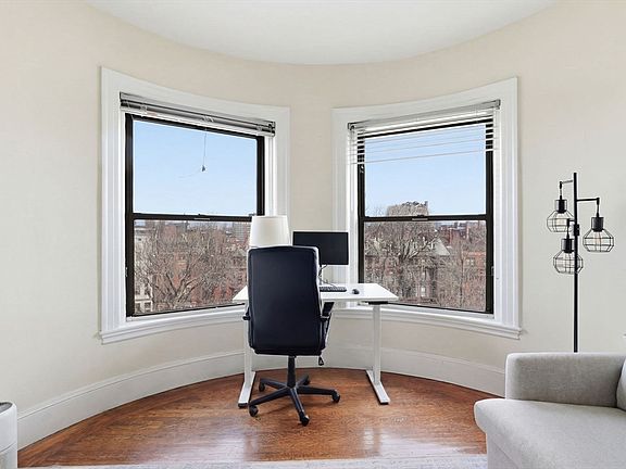 4th image of 386 Commonwealth Ave APT 61
