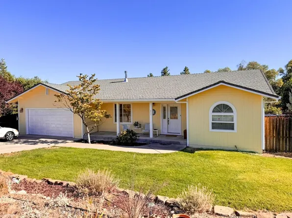 823 Lane St, Yreka, CA 96097