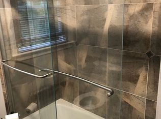 224 E North Ln, Conshohocken, PA 19428