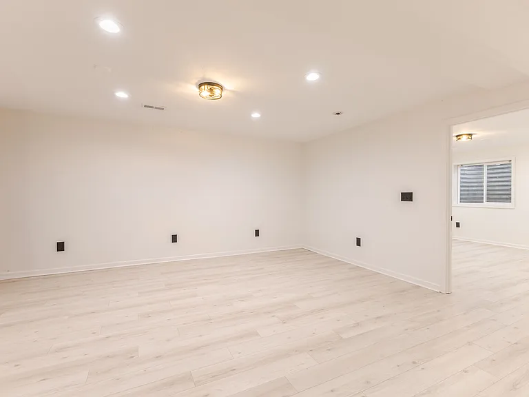 613 Wulbrun Dr — Photo 33