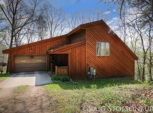 5100 Squier Ln, Middleville, MI 49333