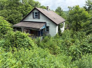 1332 Sunnyside St, East Liverpool, OH 43920