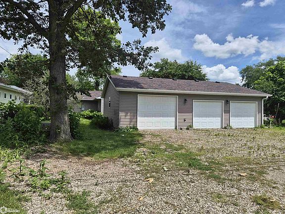 5th image of 1429 Summer St