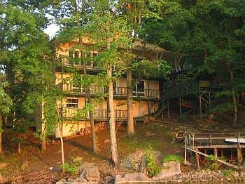 1st image of 348 Baywood Dr
